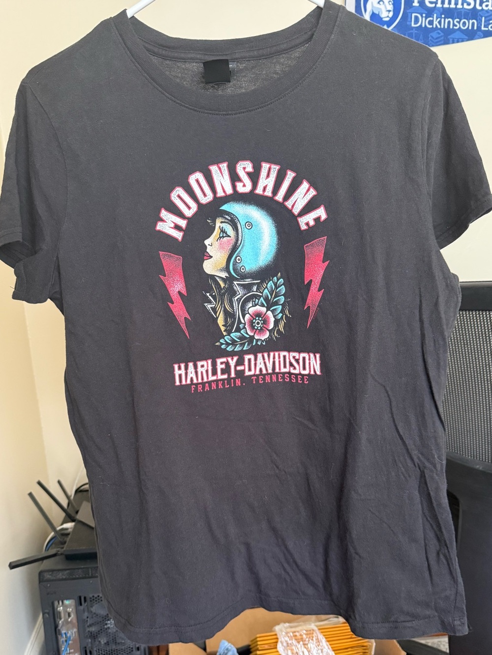 Harley Davidson Moonshine Franklin TN T-shirt / large